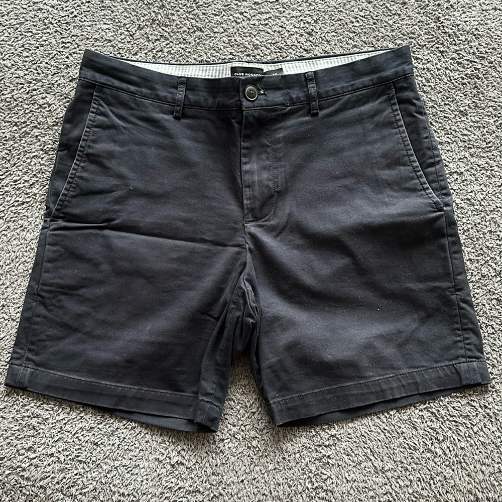 Club Monaco Men’s Shorts Baxter Fit